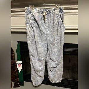 Urban Outfitters Women’s Light Blue Acid Wash Jogger Pants